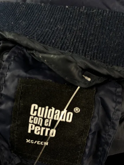 Chamarra Cuidado Con El Perro Vestua
